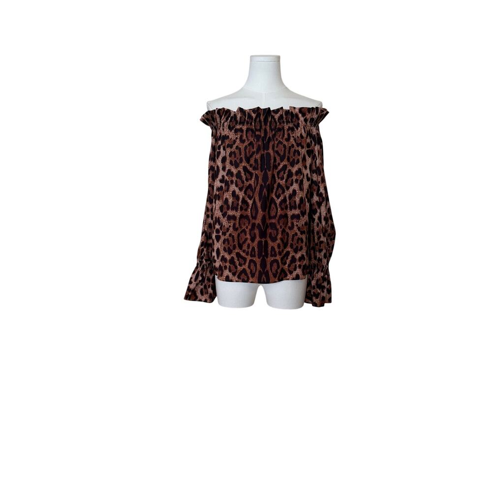 Rarities Leopard Off-or-on Shoulder Blouse Bell at Wrist Sleeves - Small